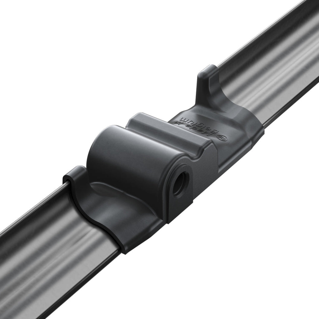 Detaliu al prinderii Side-Pin pe lamela Bosch Aerotwin A582S