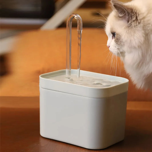 Fântână Smart Pet de Apă Silențioasă pentru Pisici și Câini - Filtrare Automată, Dispenser Smart 1.5L cu Pompa de Prevenire a Supraîncălzirii