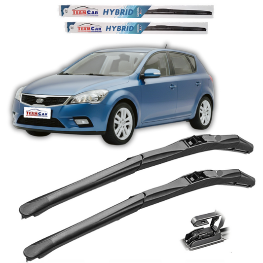 Kia cee’d I 2009-2012 with wiper blades displayed in front and 'Team Car Hybrid' branding above.
