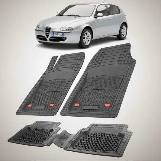 set de covorase din cauciuc negre cu o alfa romeo 147 hatchback argintiu in fundal