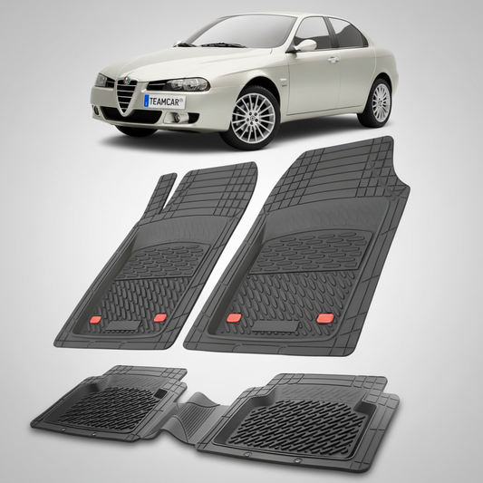 set de covorase din cauciuc negre cu o alfa romeo 156 sedan bej in fundal