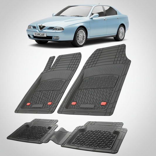 set de covorase din cauciuc negre cu o alfa romeo 166 sedan albastru deschis in fundal