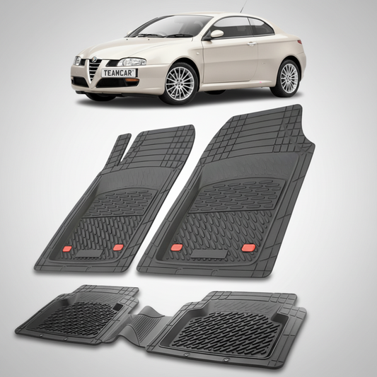 set de covorase din cauciuc negre cu o alfa romeo gt coupe bej in fundal