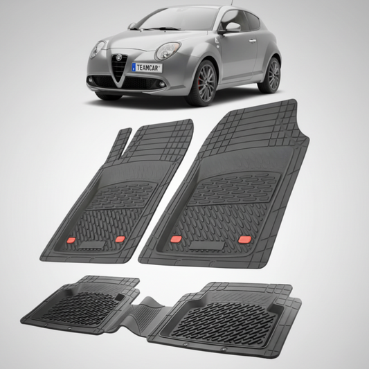 set de covorase din cauciuc negre cu o alfa romeo mito hatchback gri in fundal