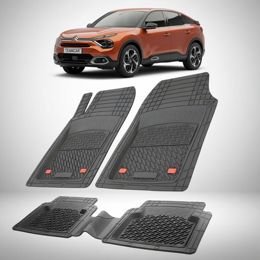 set de covorase din cauciuc negre cu un citroen c4 hatchback/crossover generatia 3 portocaliu in fundal