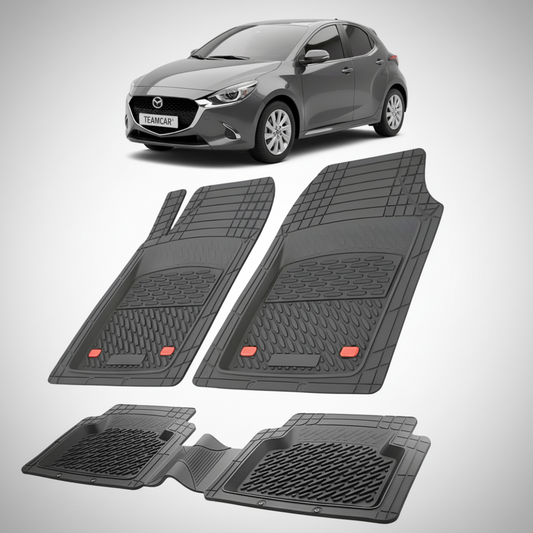 set de covorase din cauciuc negre cu o mazda 2 generatia IV gri inchis in fundal