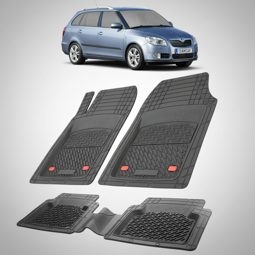 set de covorase din cauciuc negre cu o skoda fabia ii combi albastra in fundal
