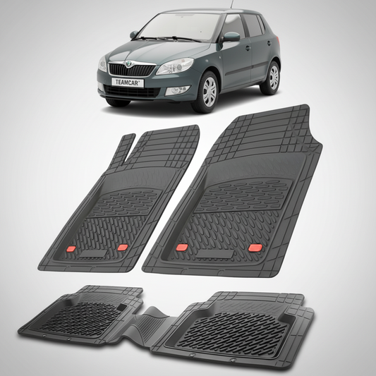set de covorase din cauciuc negre cu o skoda fabia ii hatchback gri in fundal