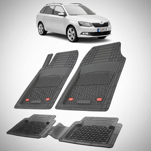 set de covorase din cauciuc negre cu o skoda fabia iii combi argintie in fundal