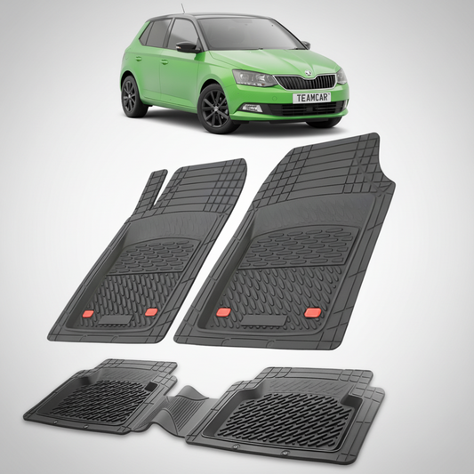 set de covorase din cauciuc negre cu o skoda fabia iii hatchback verde in fundal