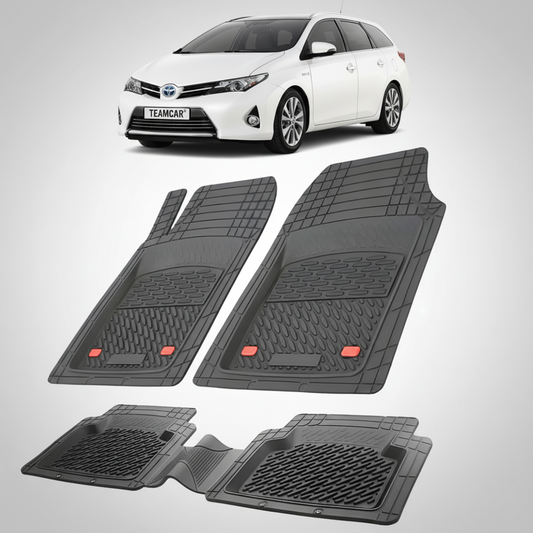 set de covorase din cauciuc negre cu o toyota auris touring sports e180 alba in fundal