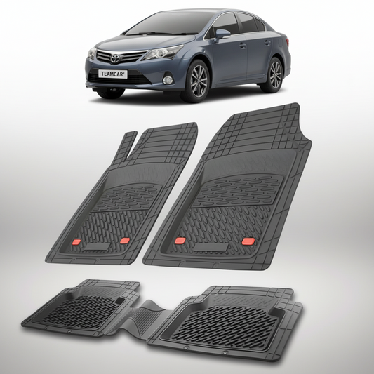 set de covorase din cauciuc negre cu o toyota avensis t27 sedan gri inchis in fundal