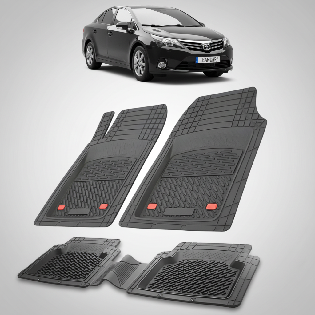 set de covorase din cauciuc negre cu o toyota avensis t27 sedan neagra in fundal