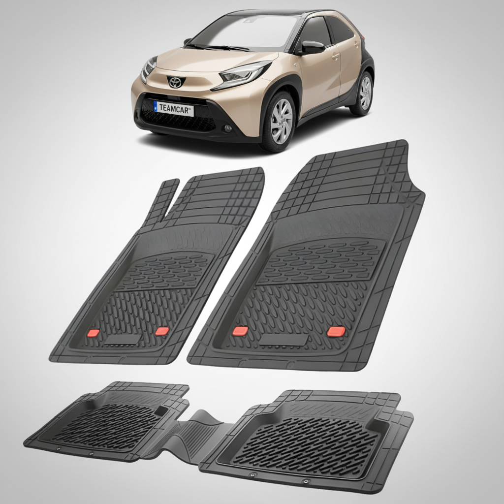 set de covorase din cauciuc negre cu o toyota aygo ab70 crossover maro in fundal