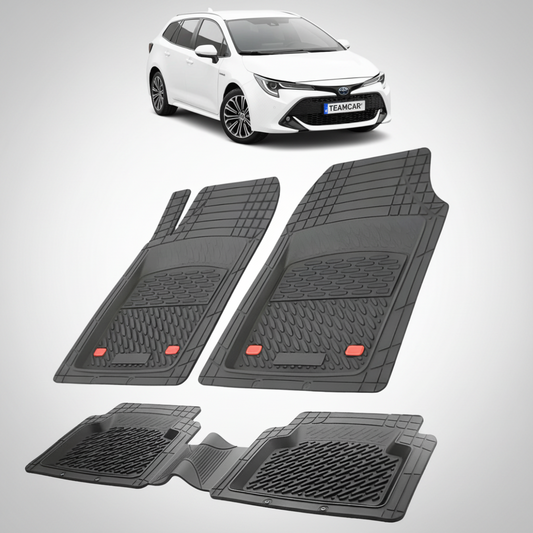 set de covorase din cauciuc negre cu o toyota corolla e210 TouringSports alba in fundal