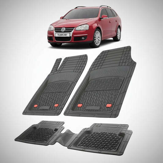 set de covorase din cauciuc negre cu un Volkswagen golf 5 variant rosu in fundal
