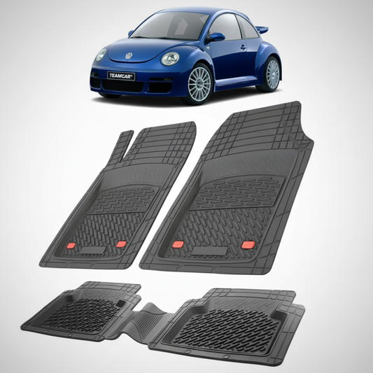 set de covorase din cauciuc negre cu un volkswagen new beetle albastru in fundal