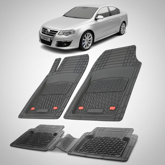 set de covorase din cauciuc negre cu un Volkswagen passat b6 sedan gri in fundal