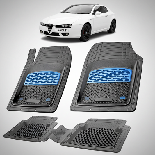set de covorase din cauciuc negre cu accente albastre cu o alfa romeo brera coupe alba in fundal