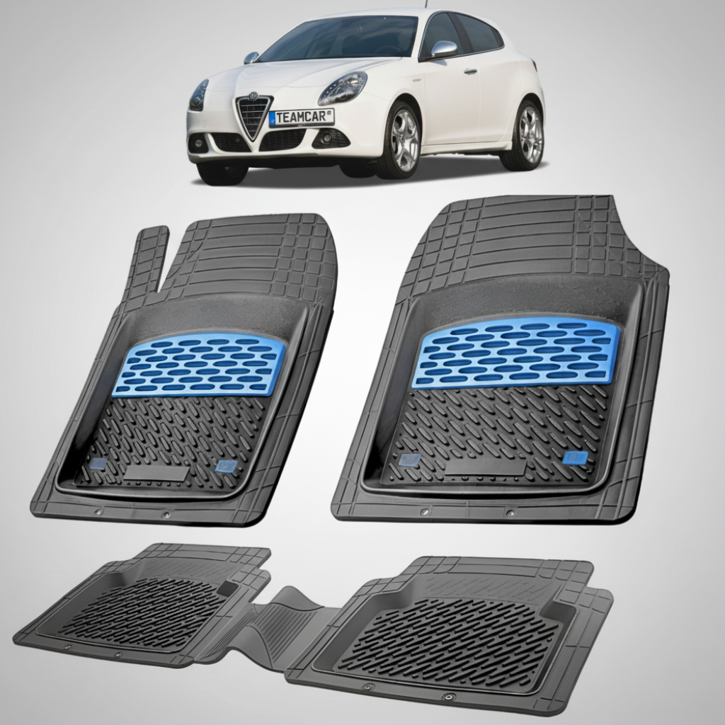 fekete gumiszőnyegek kék díszítéssel, a háttérben egy fehér Alfa Romeo Giulietta-val