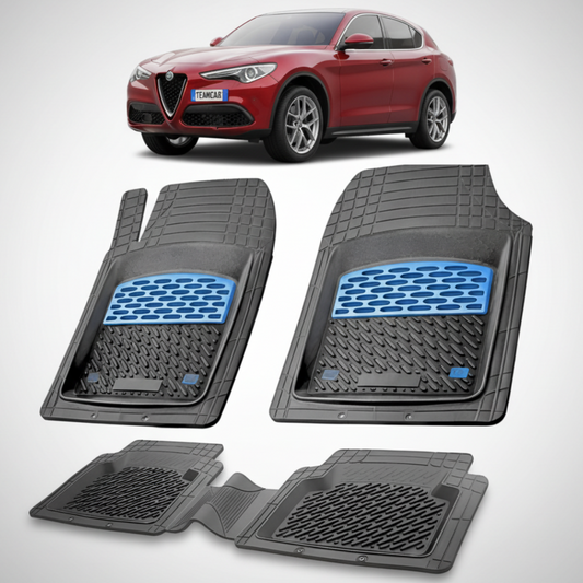 set de covorase din cauciuc negre cu accente albastre cu o alfa romeo stelvio rosie in fundal