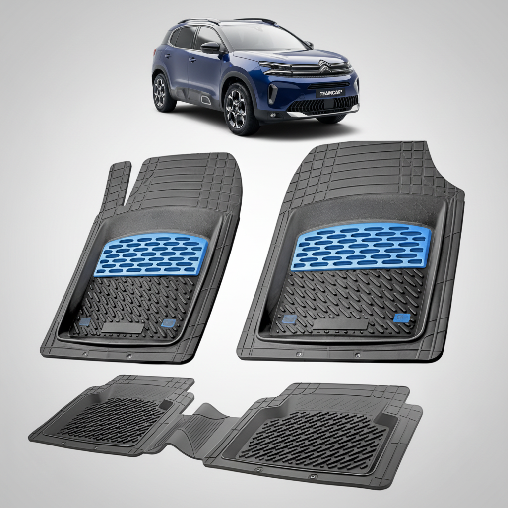 set de covorase din cauciuc negre cu accente albastre cu un citroen c5 aircross suv facelift albastru in fundal