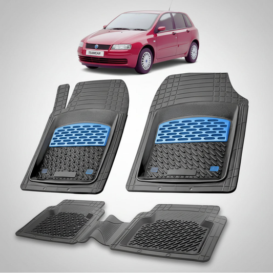 set de covorase din cauciuc negre cu accente albastre cu un fiat stilo hatchback facelift 5 usi rosu in fundal