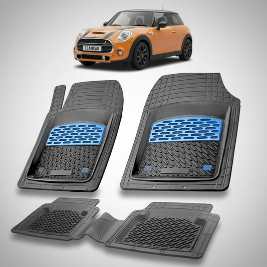 set de covorase din cauciuc negre cu accente albastre cu un mini hatchback f55 f56 portocalie in fundal