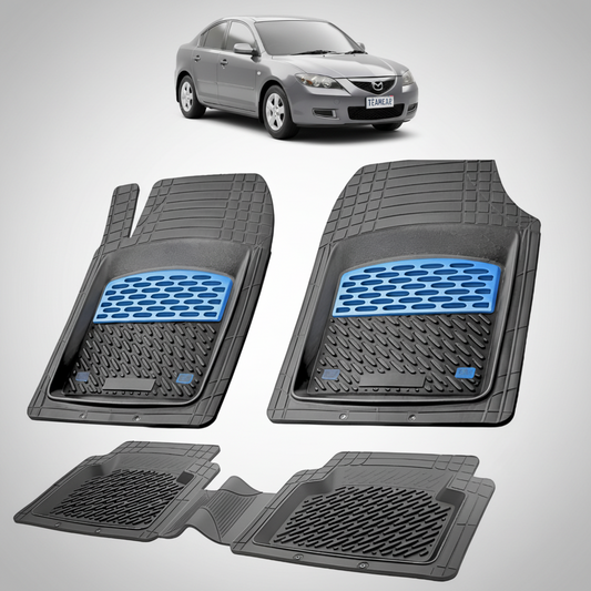 set de covorase din cauciuc negre cu accente albastre cu o mazda 3 bk facelift sedan gri inchis in fundal