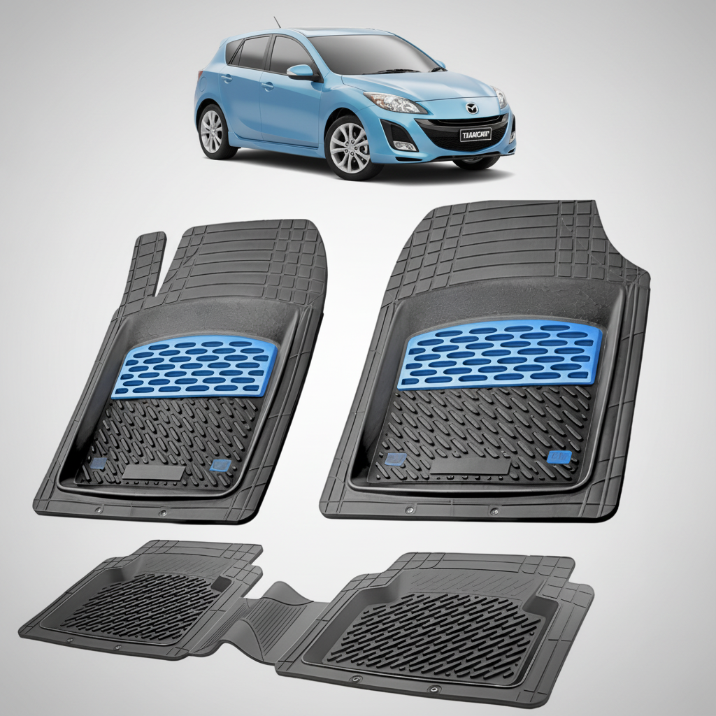 set de covorase din cauciuc negre cu accente albastre cu o mazda 3 generatia II albastra in fundal