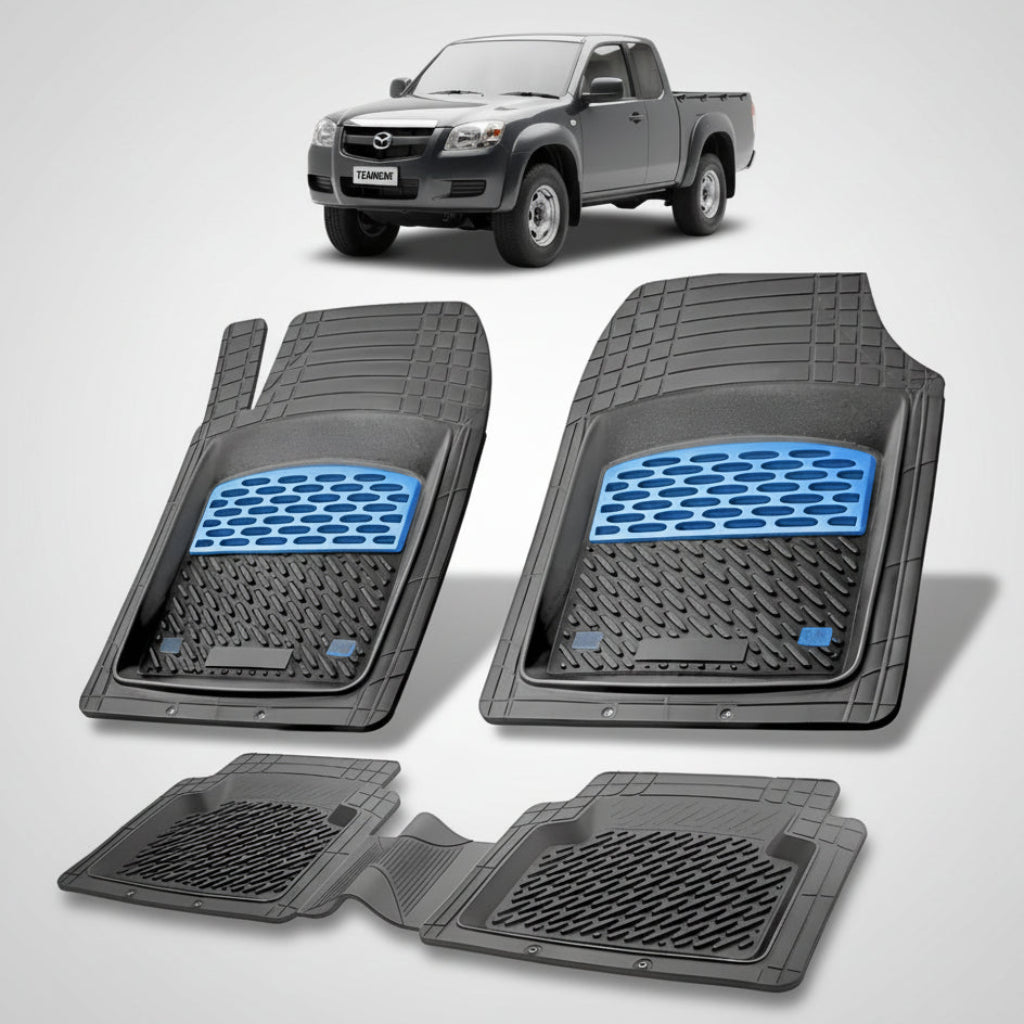 set de covorase din cauciuc negre cu accente albastre cu o mazda tb-50 j97 pick-up gri inchis metalizat in fundal