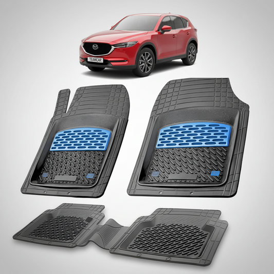 set de covorase din cauciuc negre cu accente albastre cu o mazda cx 5 generatia 2 suv rosie in fundal