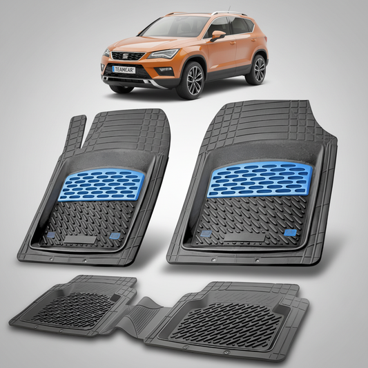 set de covorase din cauciuc negre cu accente albastre cu un seat ateca mk1 suv portocaliu in fundal