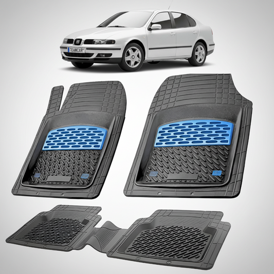 set de covorase din cauciuc negre cu accente albastre cu un seat toledo sedan facelift argintiu in fundal