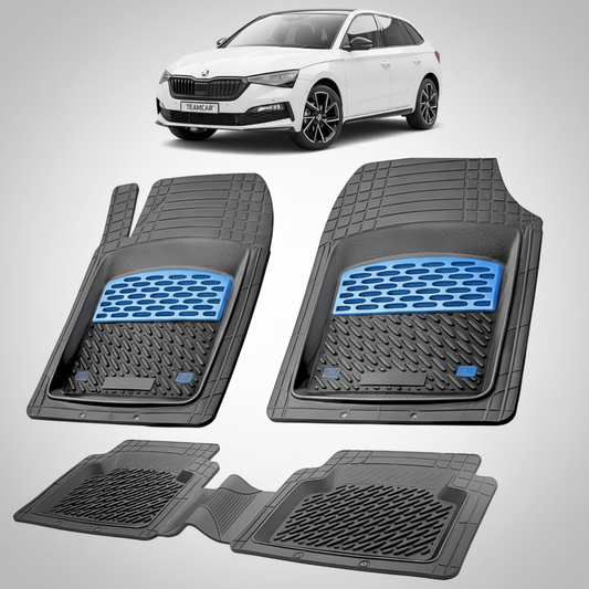 set de covorase din cauciuc negre cu accente albastre cu o skoda scala hatchback alba in fundal