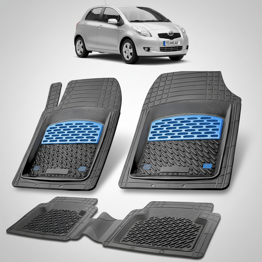 set de covorase din cauciuc negre cu accente albastre cu o toyota yaris xp90 hatchback gri in fundal