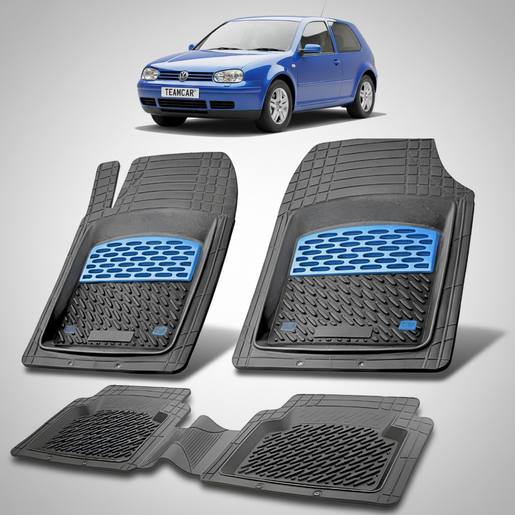 set de covorase din cauciuc negre cu accente albastre cu un Volkswagen golf 4 albastru in fundal