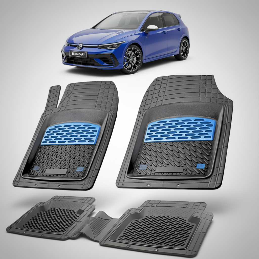 set de covorase din cauciuc negre cu accente albastre cu un Volkswagen golf mk8 hatchback 5 usi albastru in fundal