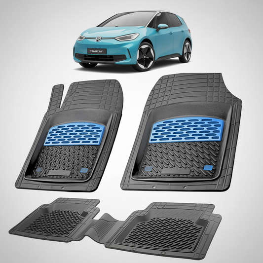 set de covorase din cauciuc negre cu accente albastre cu un volkswagen id.3 albastru in fundal