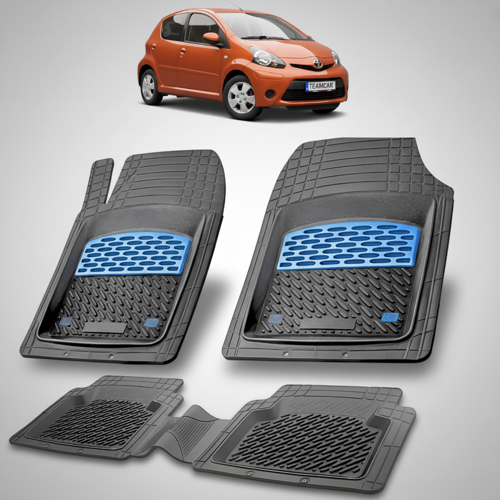 set de covorase din cauciuc negre cu accente albastre cu o toyota aygo ab10 hatchback portocalie in fundal