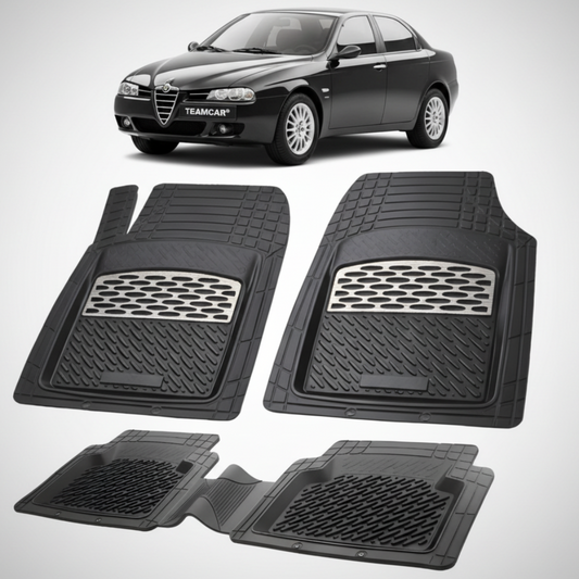 set de covorase din cauciuc negre cu accente gri cu o alfa romeo 156 neagra in fundal