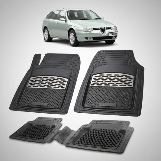 set de covorase din cauciuc negre cu accente gri cu o alfa romeo 156 sportwagon gri in fundal