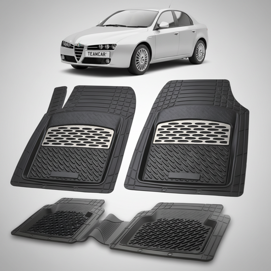 set de covorase din cauciuc negre cu accente gri cu o alfa romeo 159 sedan argintie in fundal