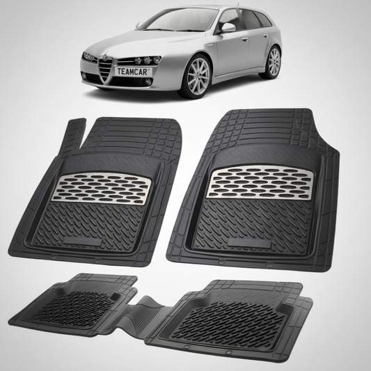 set de covorase din cauciuc negre cu accente gri cu o alfa romeo 159 sportwagon argintie in fundal