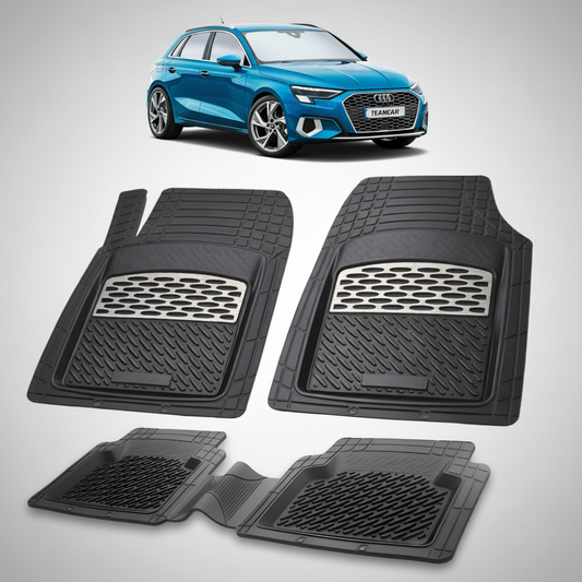 set de covorase din cauciuc negre cu accente gri cu un audi a3 8y hatchback 5 usi albastru in fundal