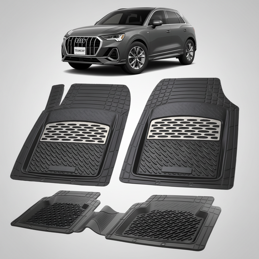 set de covorase din cauciuc negre cu accente gri cu un audi q3 f3 suv gri inchis in fundal