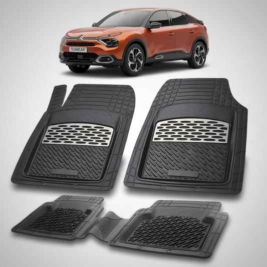 set de covorase din cauciuc negre cu accente gri cu un citroen c4 hatchback/crossover generatia 3 portocaliu in fundal