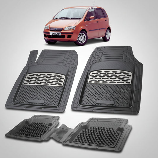set de covorase din cauciuc negre cu accente gri cu un fiat idea mini mpv maro in fundal