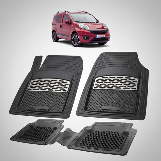 set de covorase din cauciuc negre cu accente gri cu un fiat qubo facelift mpv  rosu in fundal