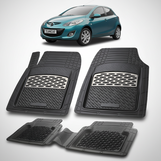 set de covorase din cauciuc negre cu accente gri cu o mazda 2 de facelift hatchback 5 usi albastru verzui  in fundal